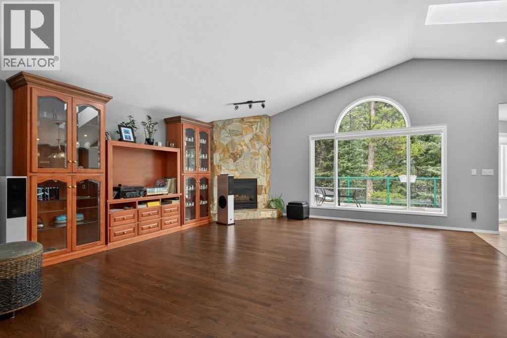 39 Highlands Terrace, Bragg Creek, Alberta  T0L 0K0 - Photo 6 - A2303273