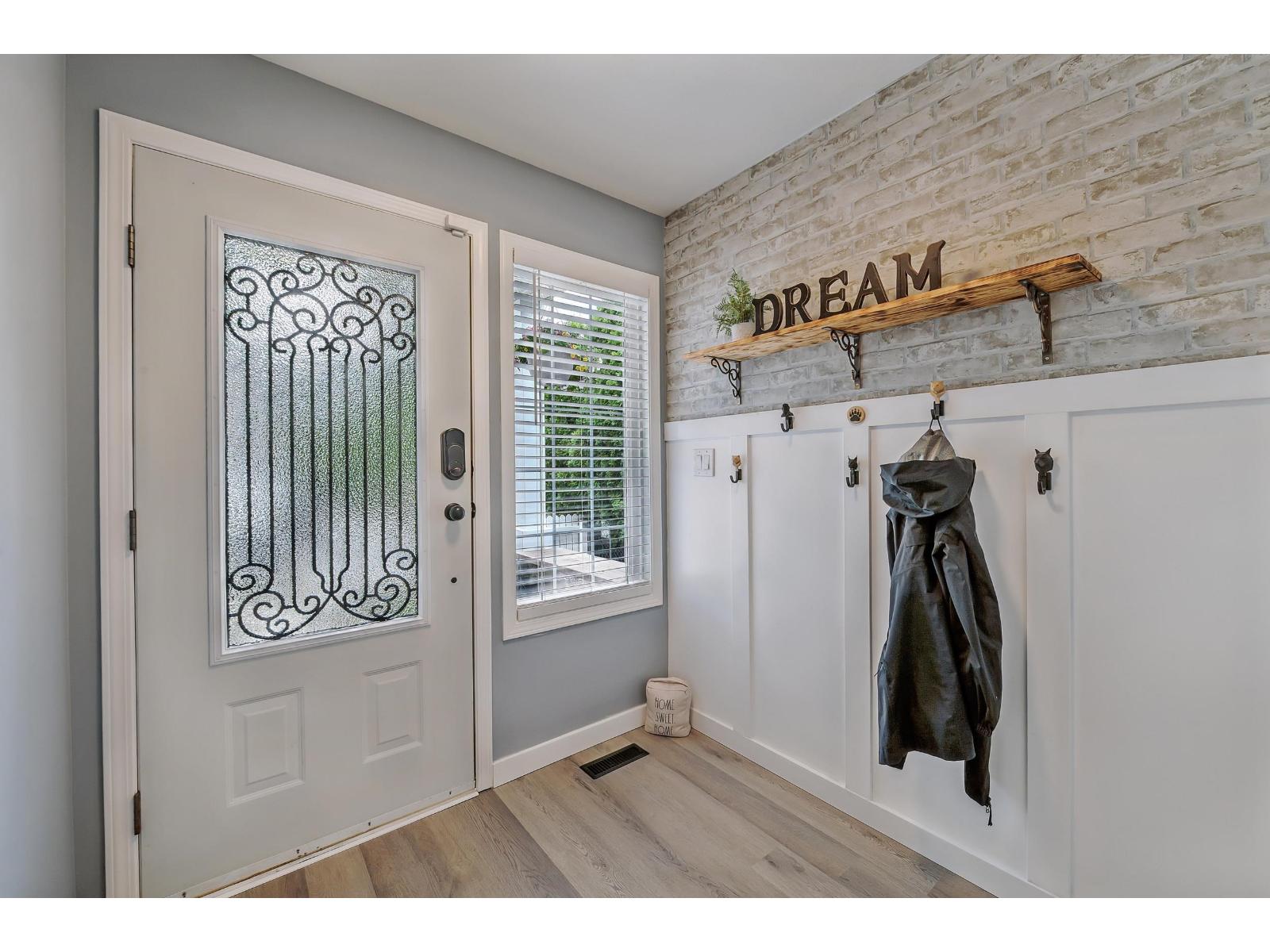 4 46277 Cessna Drive, Chilliwack Proper South, Chilliwack, British Columbia  V2P 1A7 - Photo 3 - R3115907