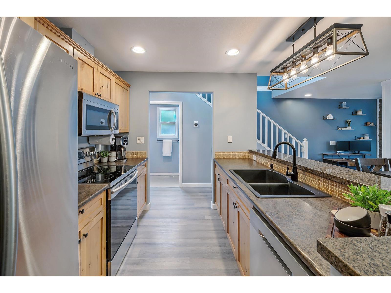 4 46277 Cessna Drive, Chilliwack Proper South, Chilliwack, British Columbia  V2P 1A7 - Photo 14 - R3115907