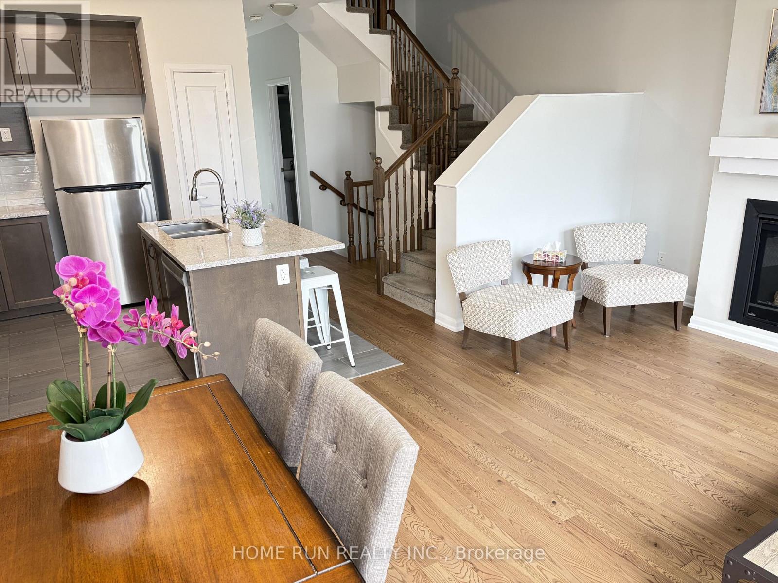 111 Teelin Circle, Ottawa, Ontario  K2C 3H2 - Photo 5 - X13046130