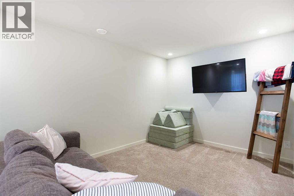 31 Sunset Link, Cochrane, Alberta  T4C 0L9 - Photo 26 - A2303528