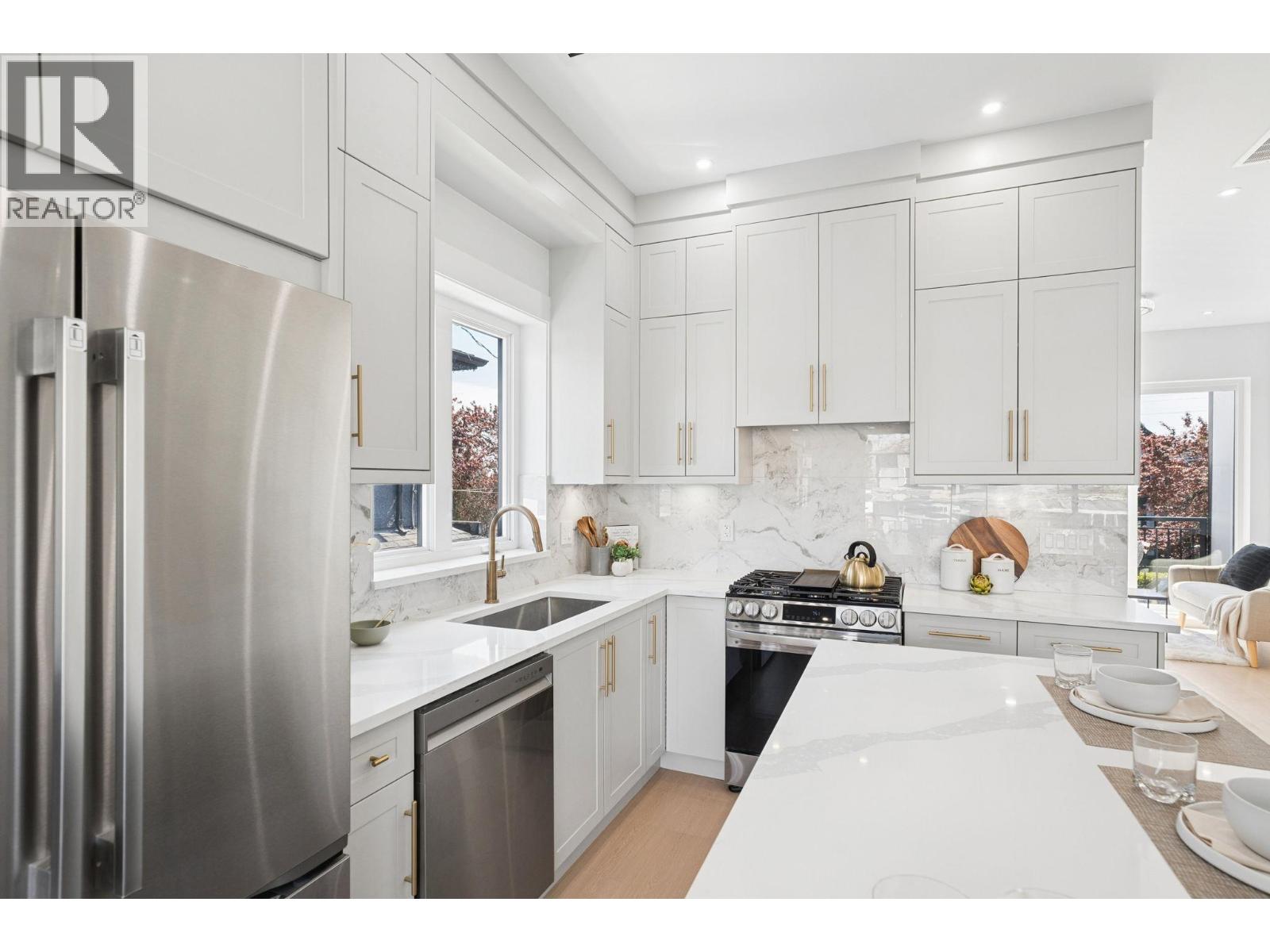 1 1005 E 55th Avenue, Vancouver, British Columbia  V5X 1N8 - Photo 11 - R3116723