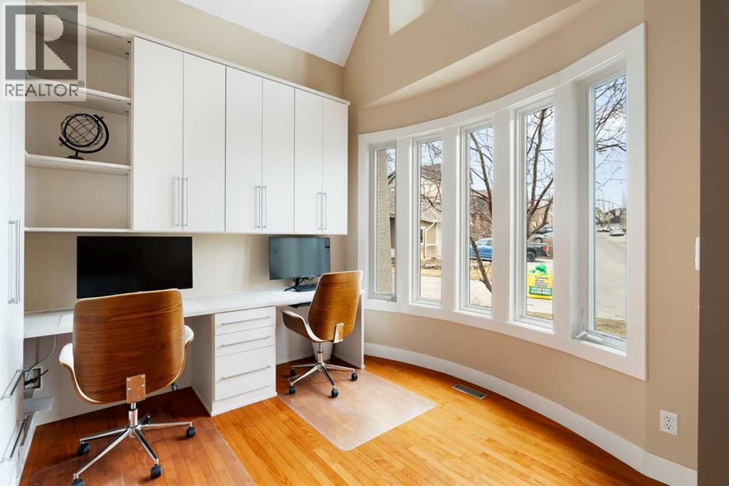 65 Tusslewood Heights Nw, Calgary, Alberta  T3L 2M7 - Photo 5 - A2305423