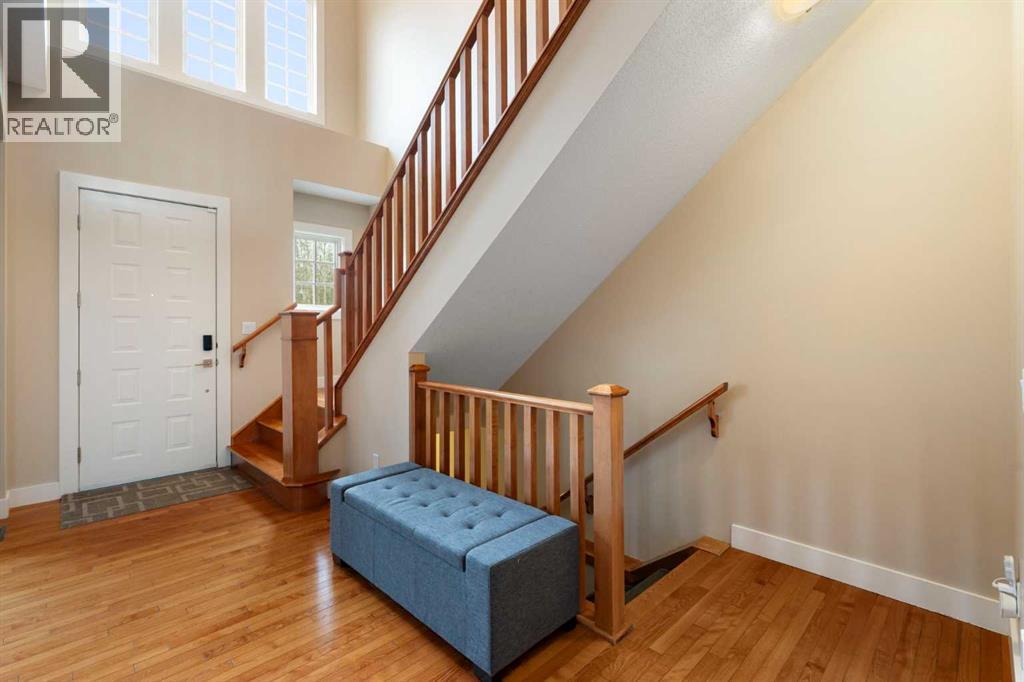 65 Tusslewood Heights Nw, Calgary, Alberta  T3L 2M7 - Photo 3 - A2305423