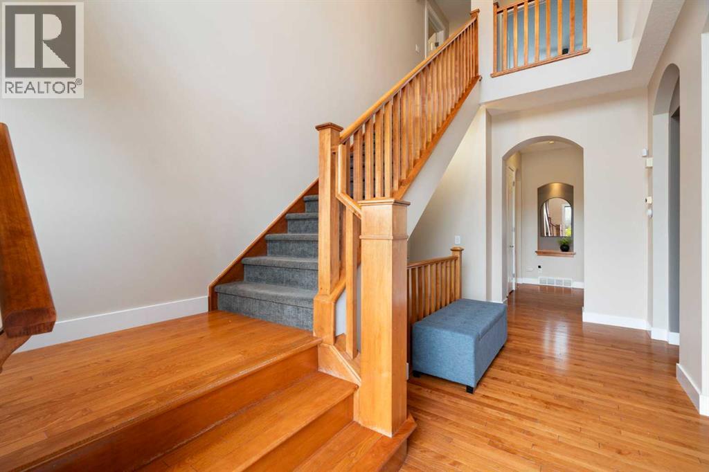 65 Tusslewood Heights Nw, Calgary, Alberta  T3L 2M7 - Photo 2 - A2305423