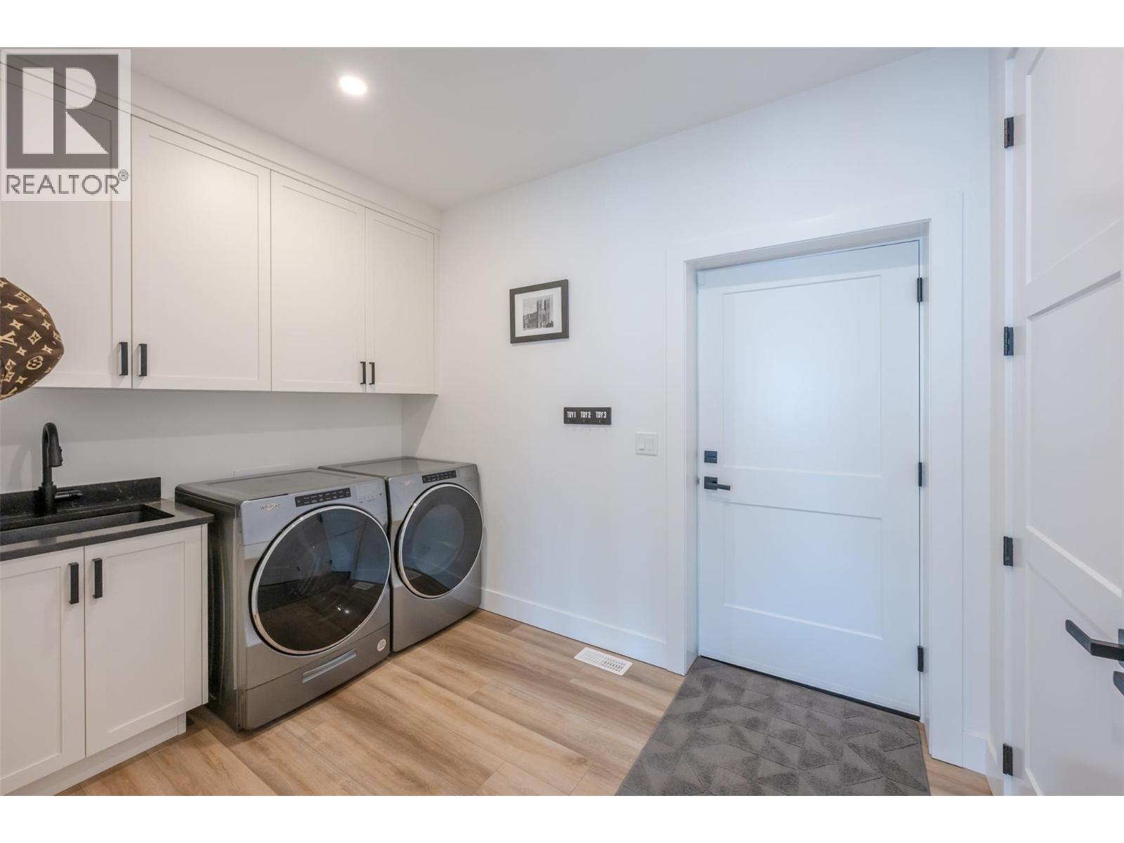 10400 87th Street, Osoyoos, British Columbia  V0H 1V2 - Photo 27 - 10376937