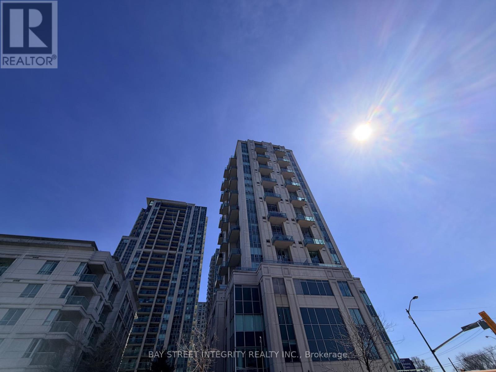 612 - 1 AVONDALE AVENUE, Toronto, Ontario