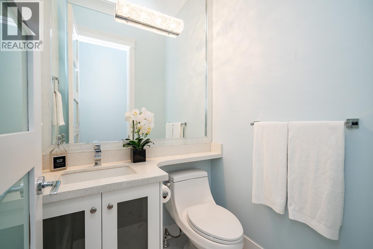 4669 Northview Court, Burnaby, British Columbia  V5H 1E4 - Photo 12 - R3117160