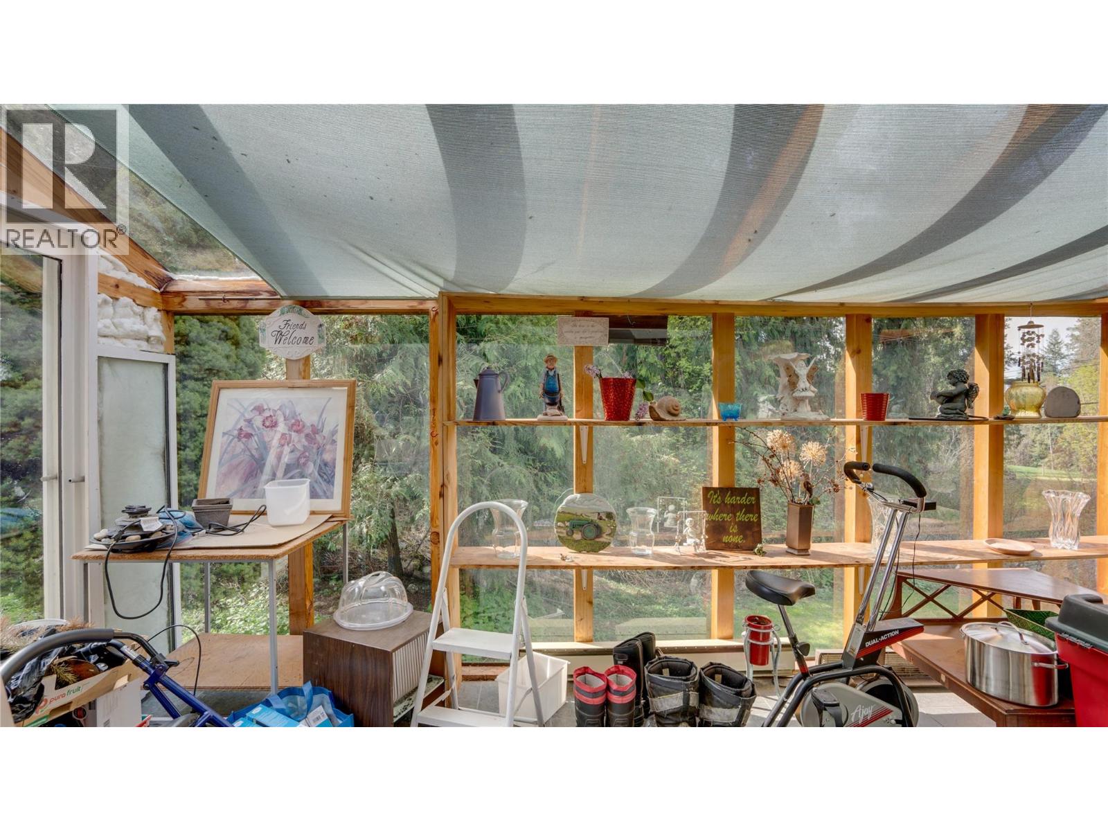 5677 Brentwood Road, Vernon, British Columbia  V1B 3K1 - Photo 12 - 10384654