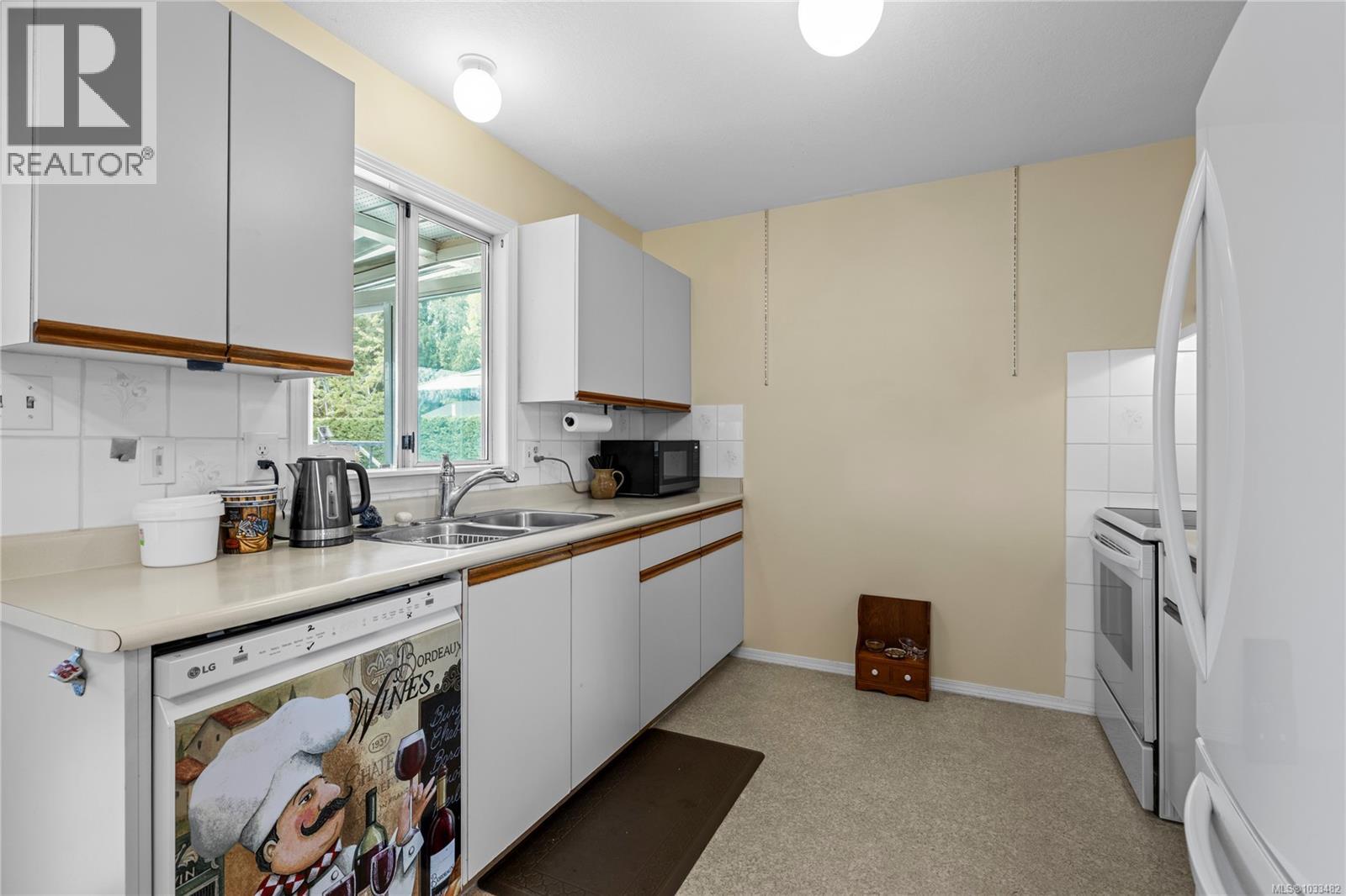 769 Phillips St, Parksville, British Columbia  V9P 1A7 - Photo 9 - 1033482