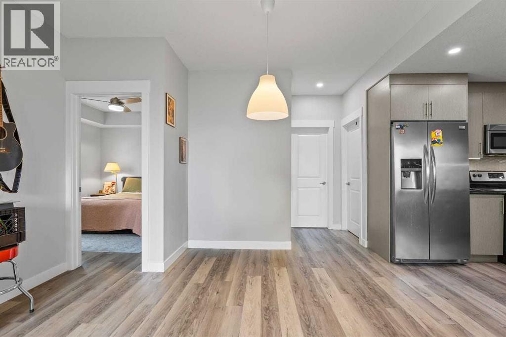 5, 35 West Coach Manor Sw, Calgary, Alberta  T3H 1R7 - Photo 12 - A2305759