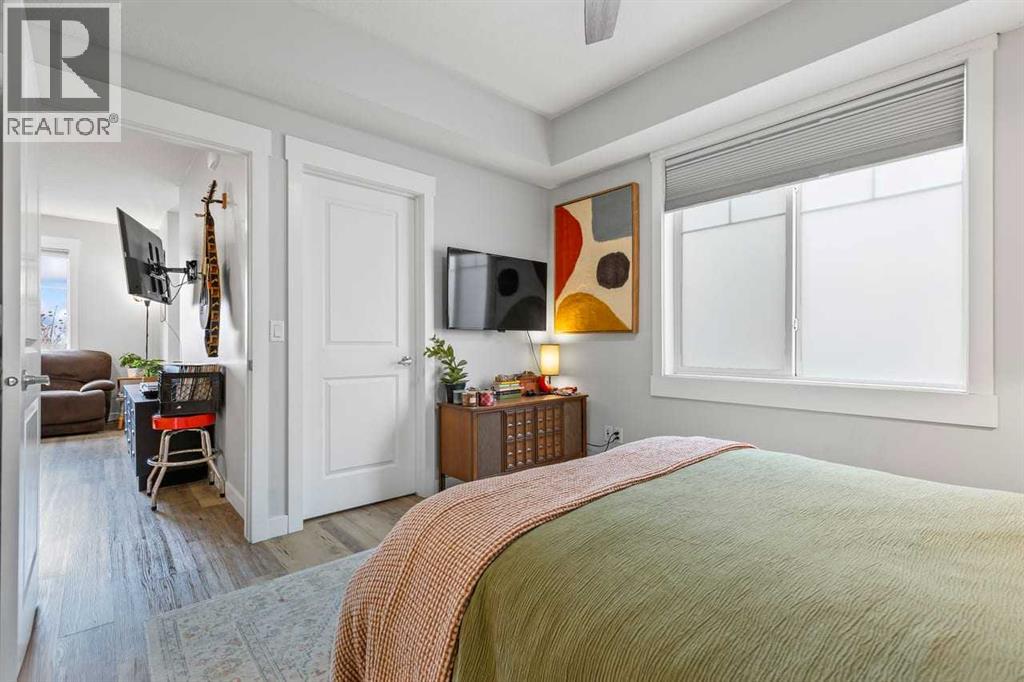 5, 35 West Coach Manor Sw, Calgary, Alberta  T3H 1R7 - Photo 14 - A2305759