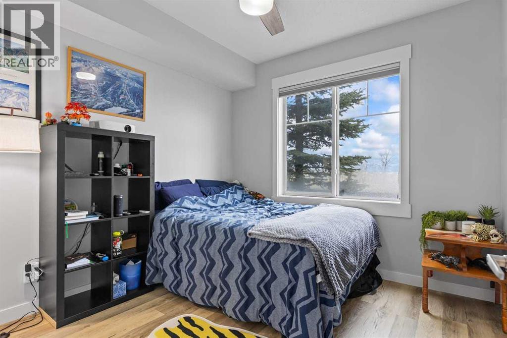 5, 35 West Coach Manor Sw, Calgary, Alberta  T3H 1R7 - Photo 18 - A2305759