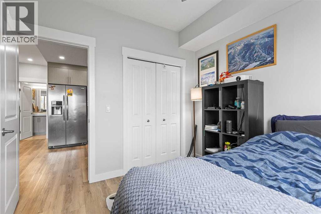 5, 35 West Coach Manor Sw, Calgary, Alberta  T3H 1R7 - Photo 19 - A2305759