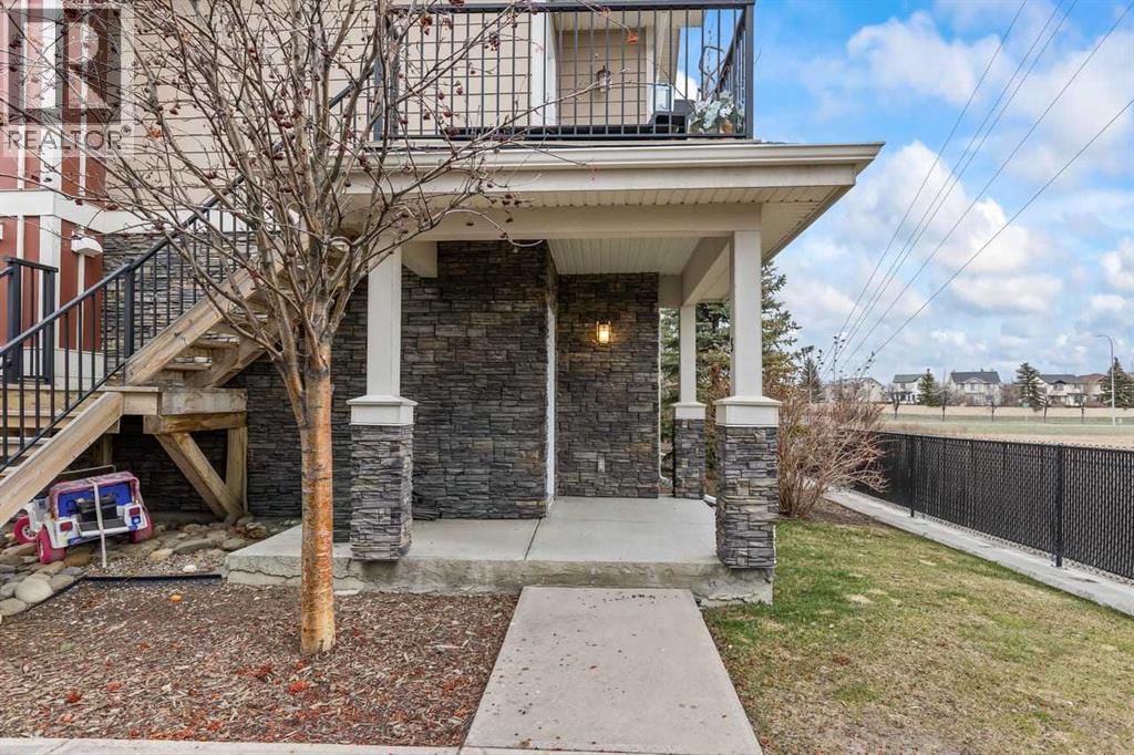 5, 35 West Coach Manor Sw, Calgary, Alberta  T3H 1R7 - Photo 23 - A2305759