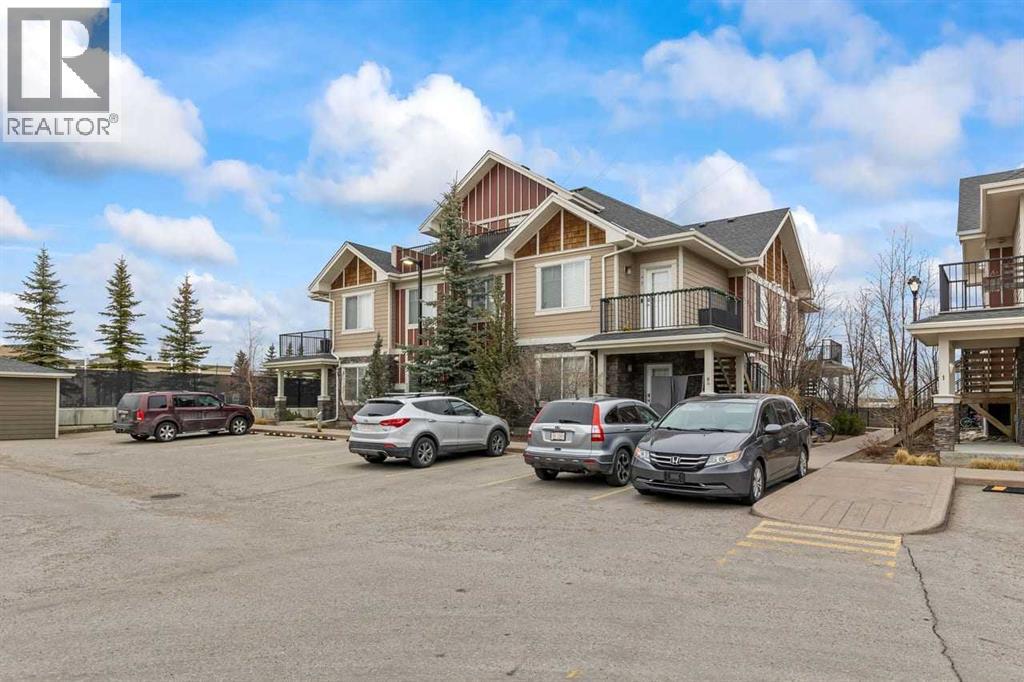 5, 35 West Coach Manor Sw, Calgary, Alberta  T3H 1R7 - Photo 25 - A2305759