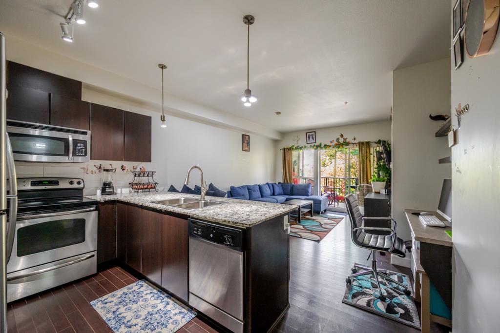 309 9655 King George Boulevard, Surrey, British Columbia  V3T 0C7 - Photo 4 - R3116808