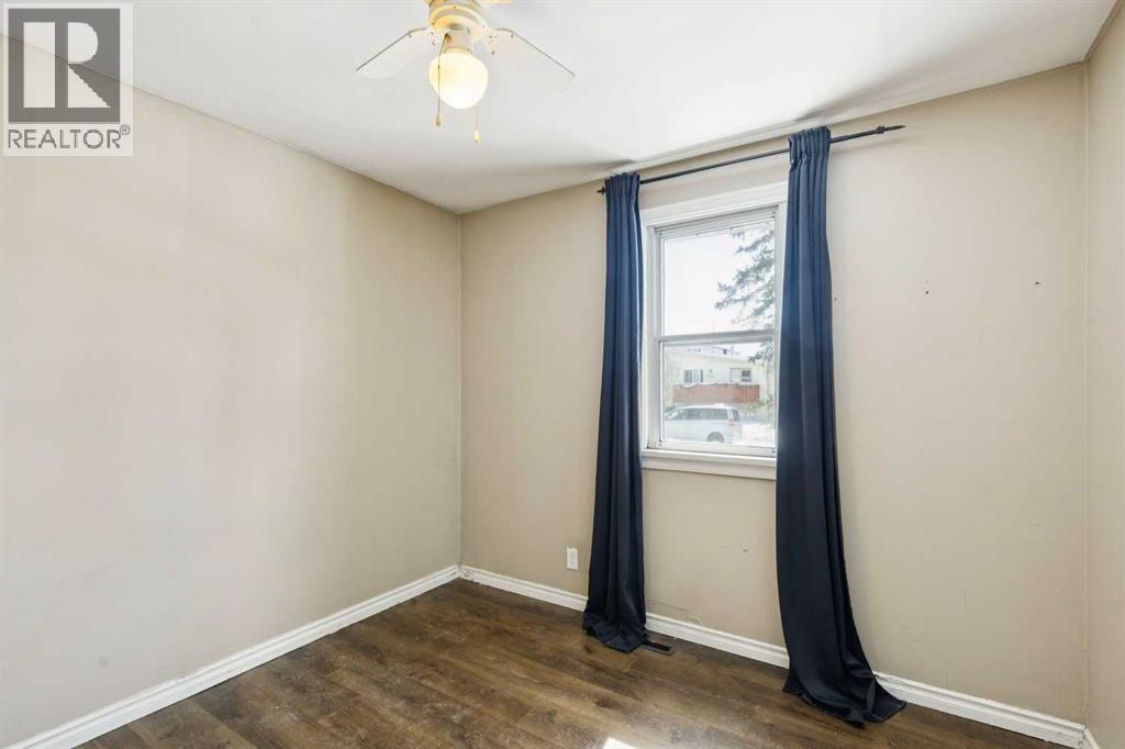 8312 47 Avenue Nw, Calgary, Alberta  T3B 1Z7 - Photo 5 - A2303139