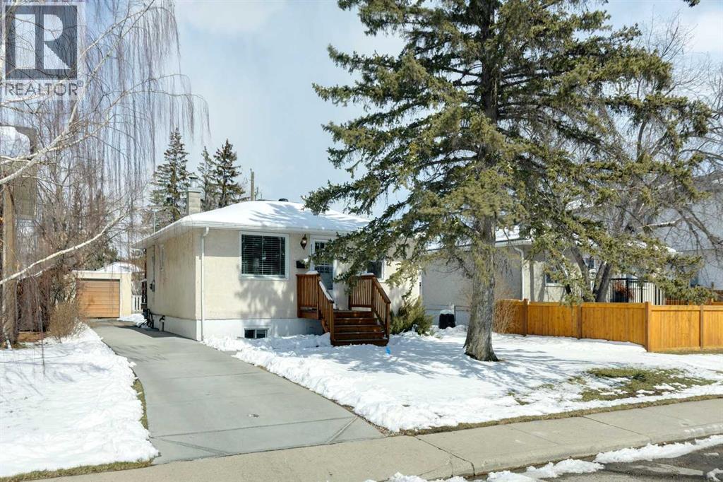 8312 47 Avenue Nw, Calgary, Alberta  T3B 1Z7 - Photo 13 - A2303139