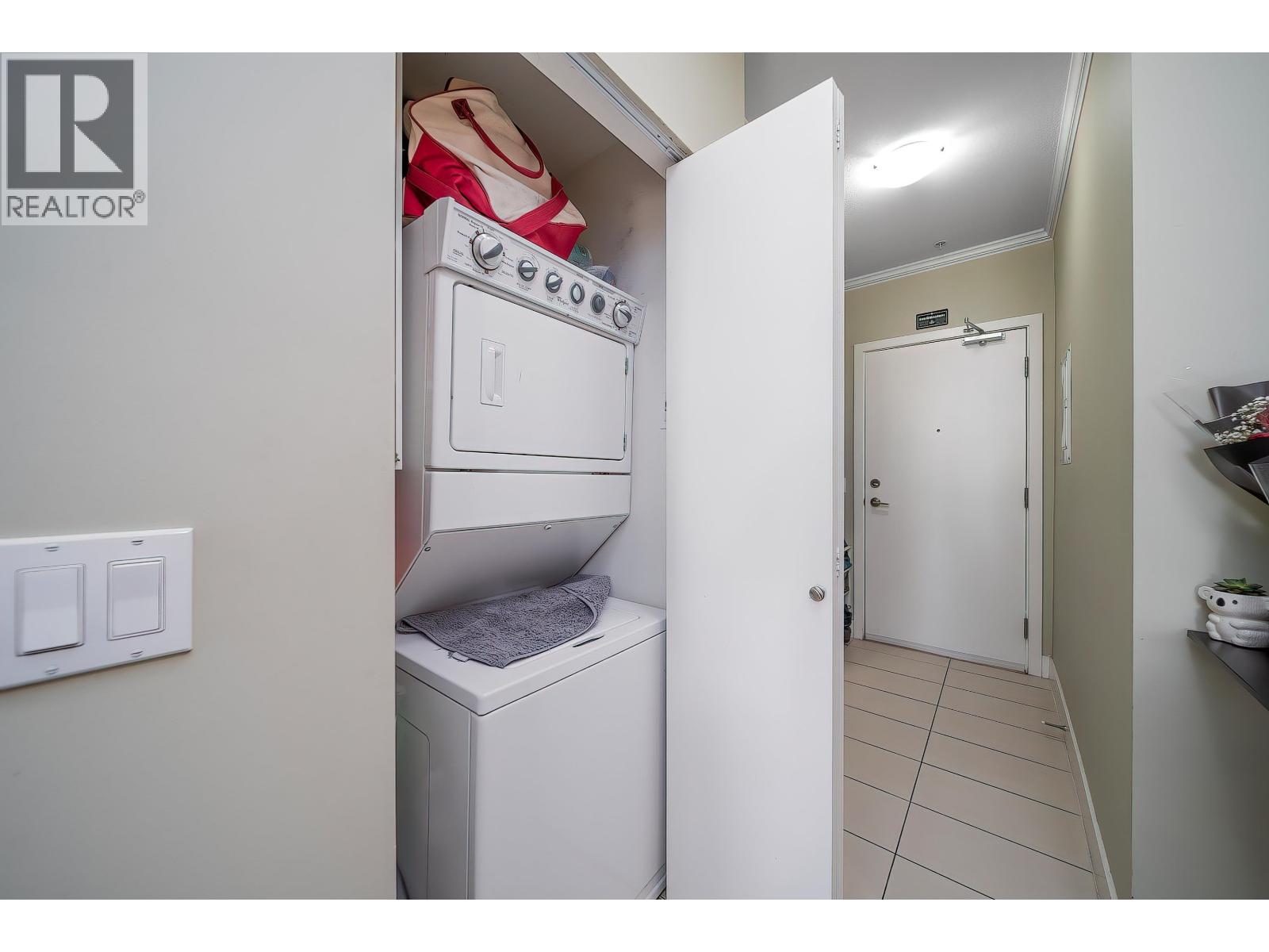 214 5788 Sidley Street, Burnaby, British Columbia  V5J 5E5 - Photo 12 - R3117087