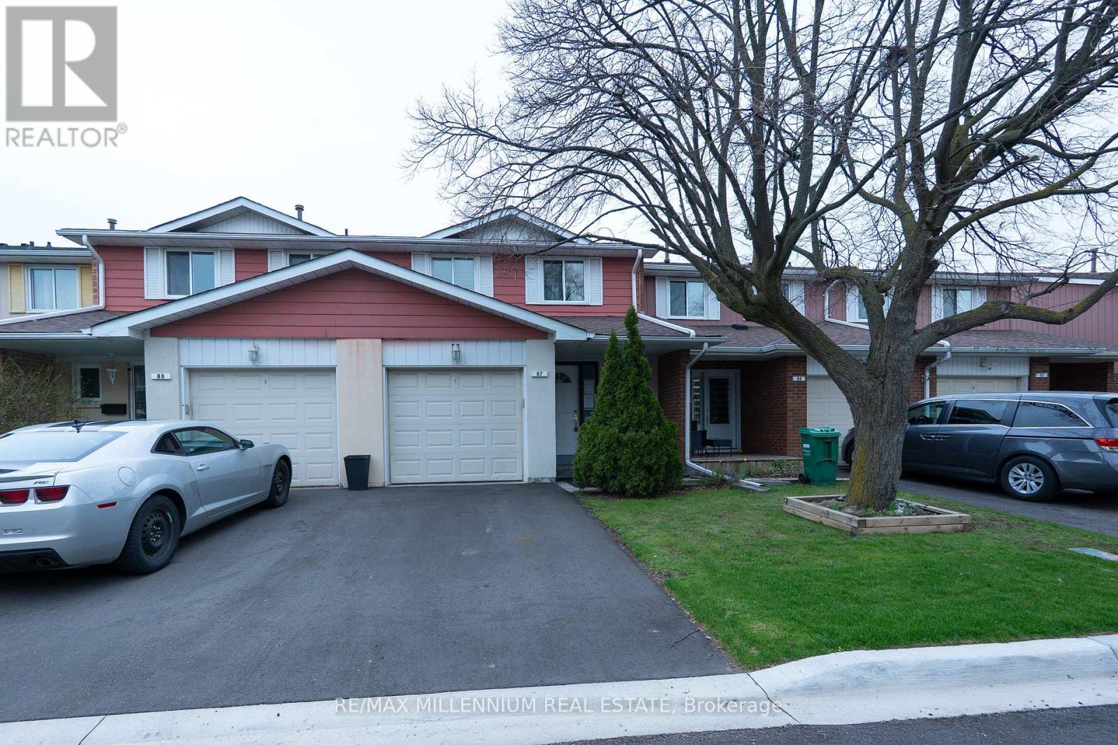 87 - 87 CARISBROOKE COURT, Brampton, Ontario