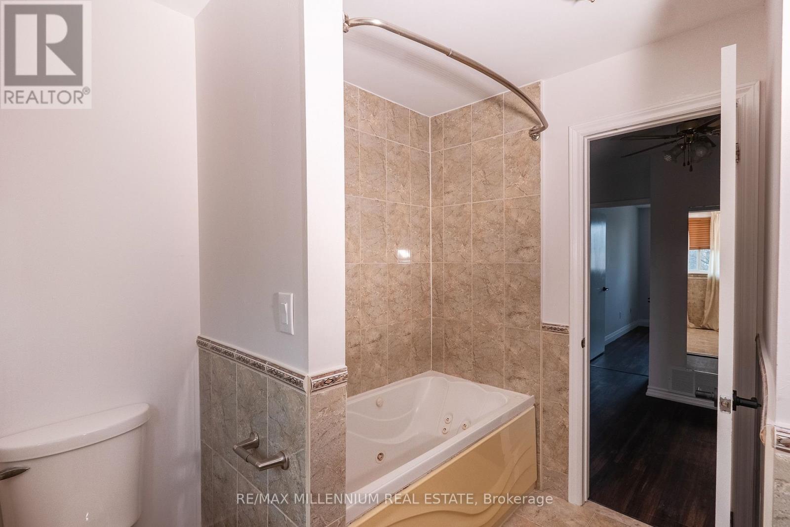 87 - 87 Carisbrooke Court, Brampton, Ontario  L6S 3K1 - Photo 24 - W13043366