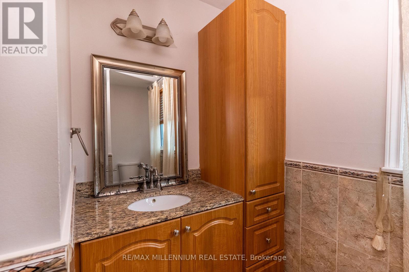 87 - 87 Carisbrooke Court, Brampton, Ontario  L6S 3K1 - Photo 25 - W13043366