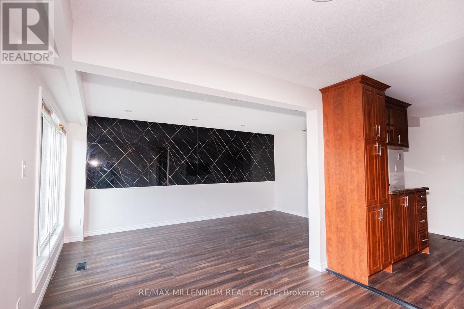 87 - 87 Carisbrooke Court, Brampton, Ontario  L6S 3K1 - Photo 6 - W13043366