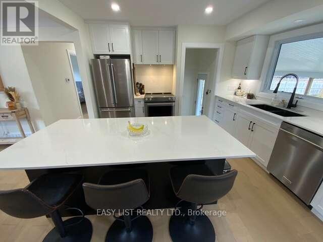 345 Head Street N, Strathroy-Caradoc, Ontario  N7G 2J8 - Photo 8 - X12882400