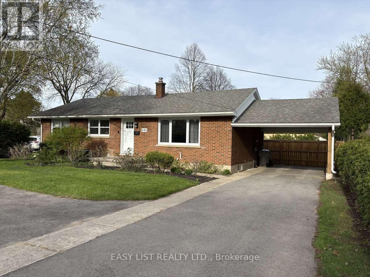 345 Head Street N, Strathroy-Caradoc, Ontario  N7G 2J8 - Photo 2 - X12882400