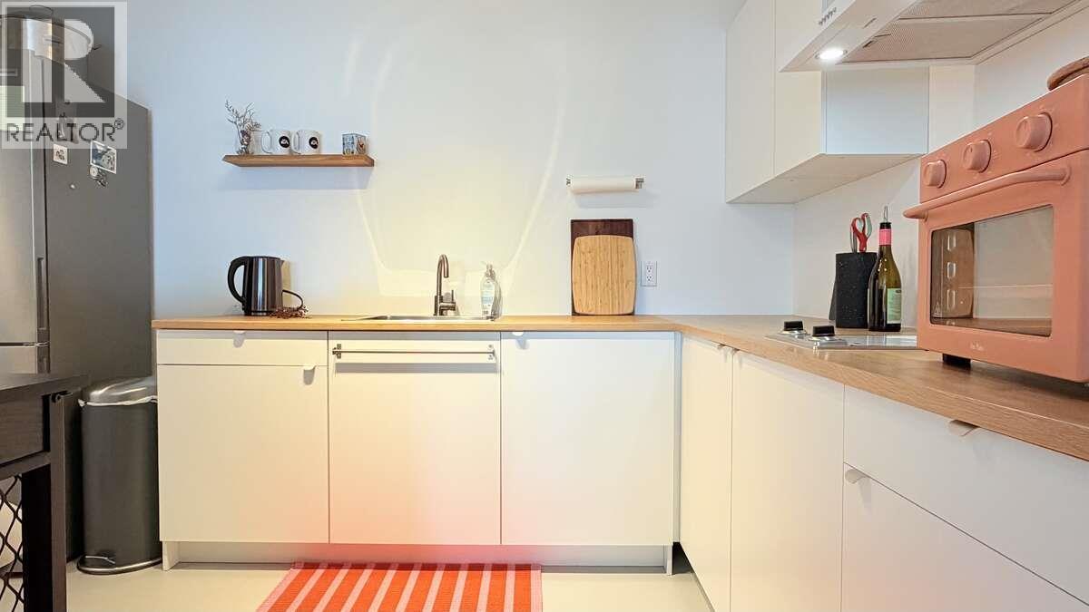 204 22347 Lougheed Highway, Maple Ridge, British Columbia  V2X 2T3 - Photo 6 - R3114250