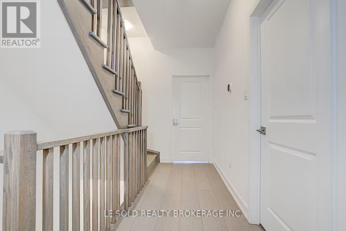 2nd Floor Room #2e - 89 Frederick Tisdale Drive, Toronto, Ontario  M3K 0C6 - Photo 12 - W13050624