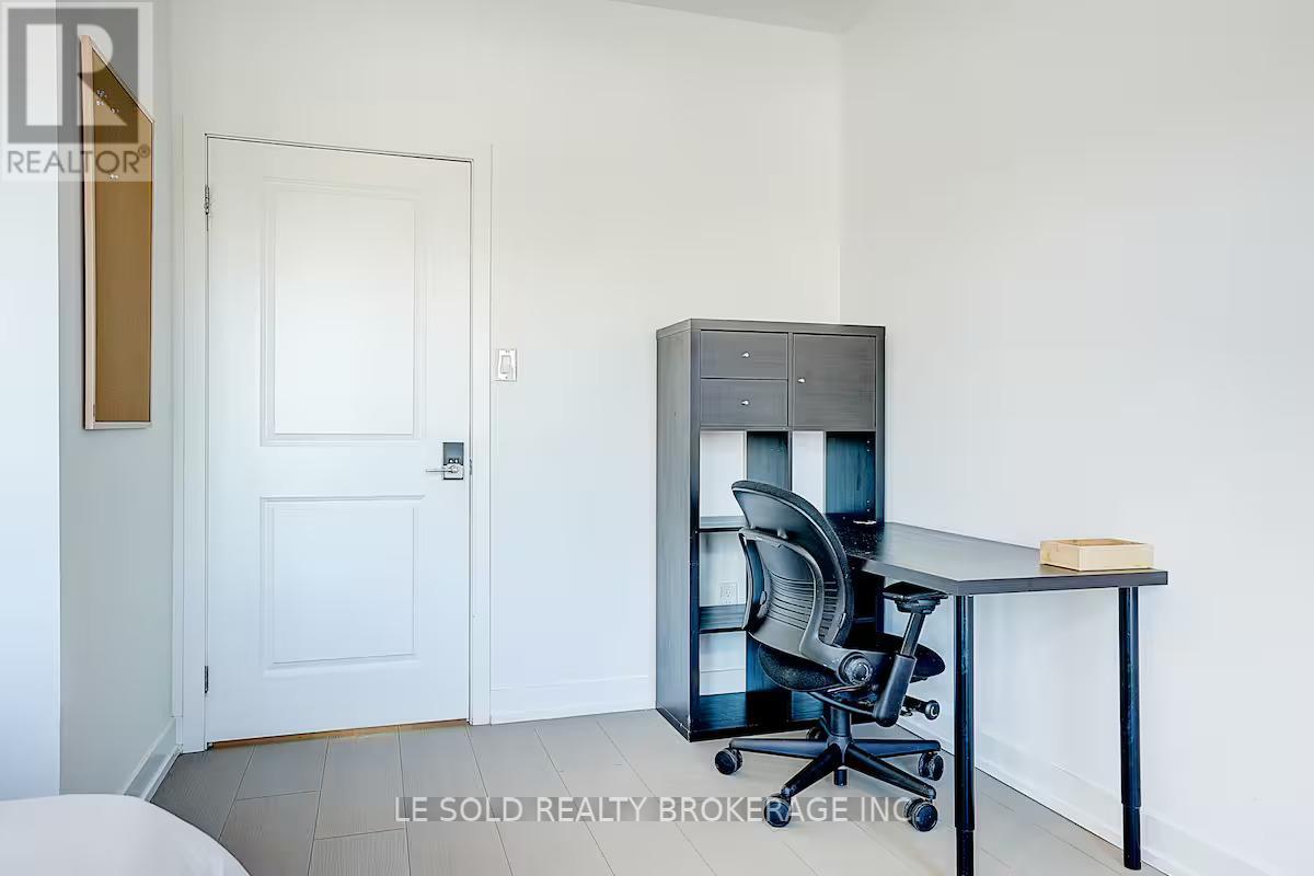 2nd Floor Room #2e - 89 Frederick Tisdale Drive, Toronto, Ontario  M3K 0C6 - Photo 14 - W13050624