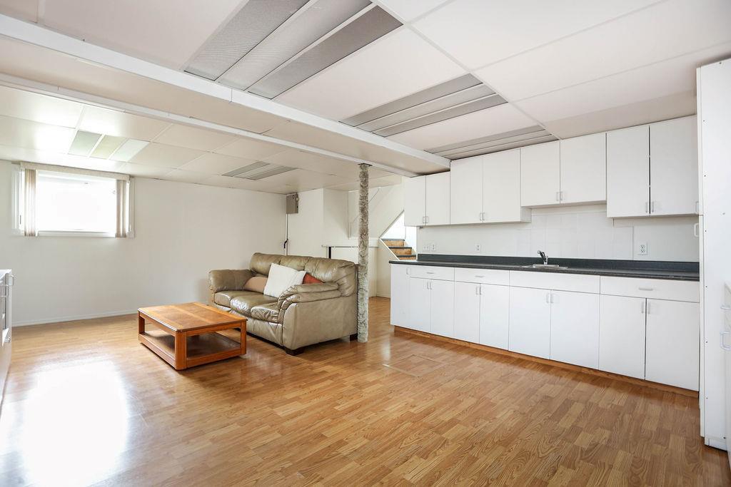 1897 Mcdermot Avenue, Winnipeg, Manitoba  R2R 0A5 - Photo 17 - 202608353