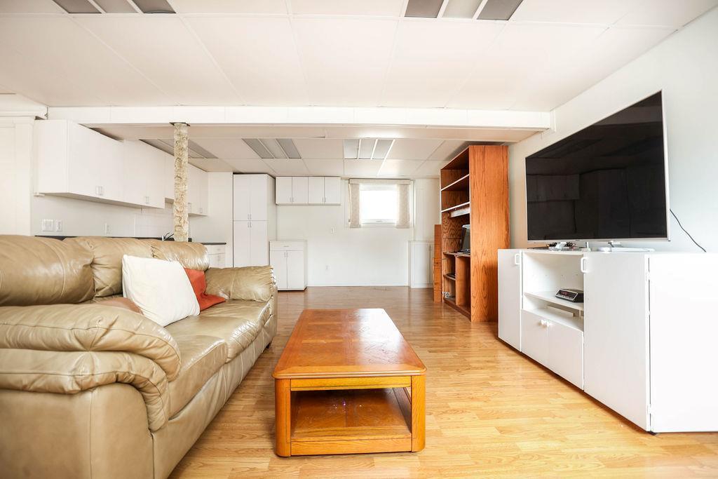 1897 Mcdermot Avenue, Winnipeg, Manitoba  R2R 0A5 - Photo 15 - 202608353