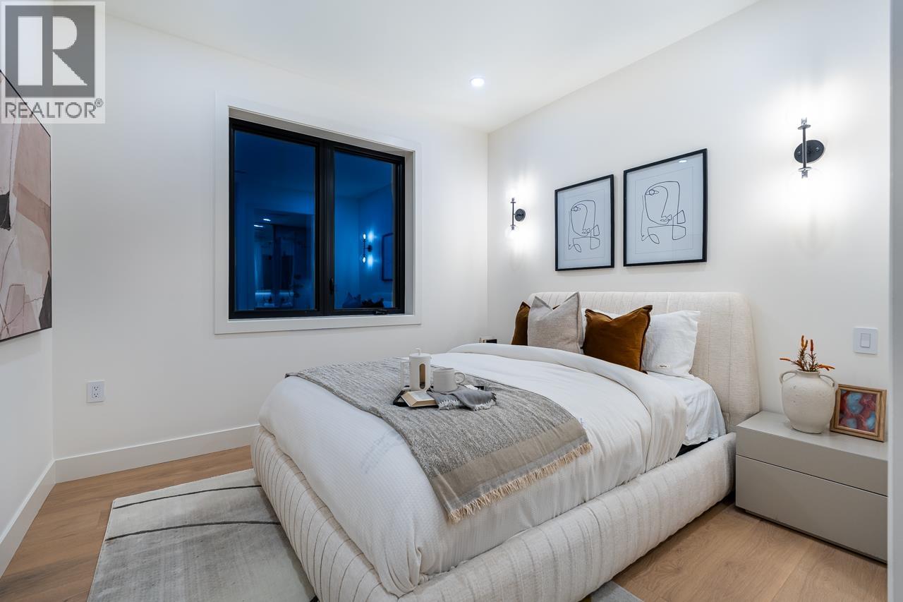 2 3345 W 13th Avenue, Vancouver, British Columbia  V6R 2R8 - Photo 17 - R3117124