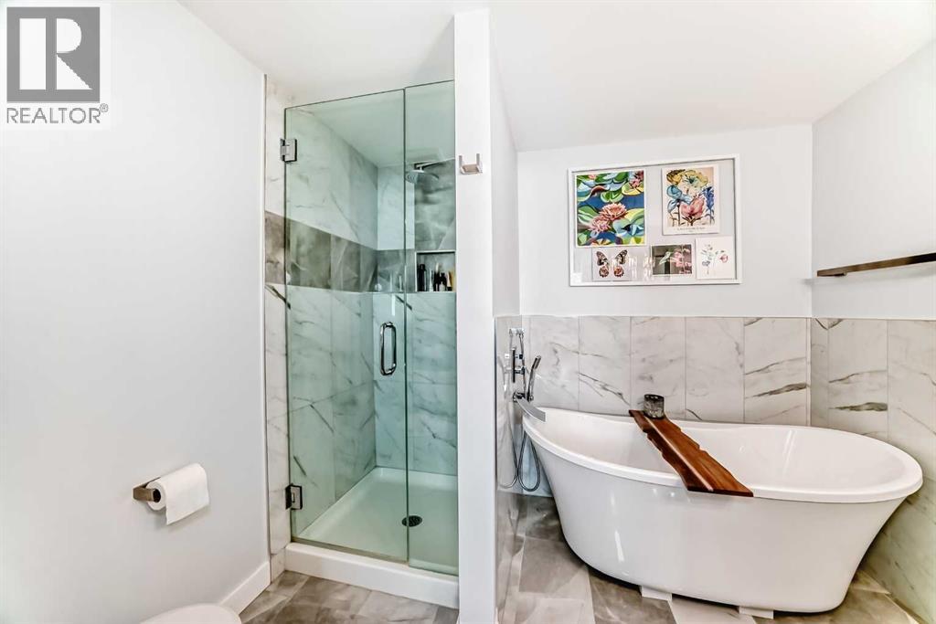 3304 46 Street Sw, Calgary, Alberta  T3E 3W8 - Photo 12 - A2301425