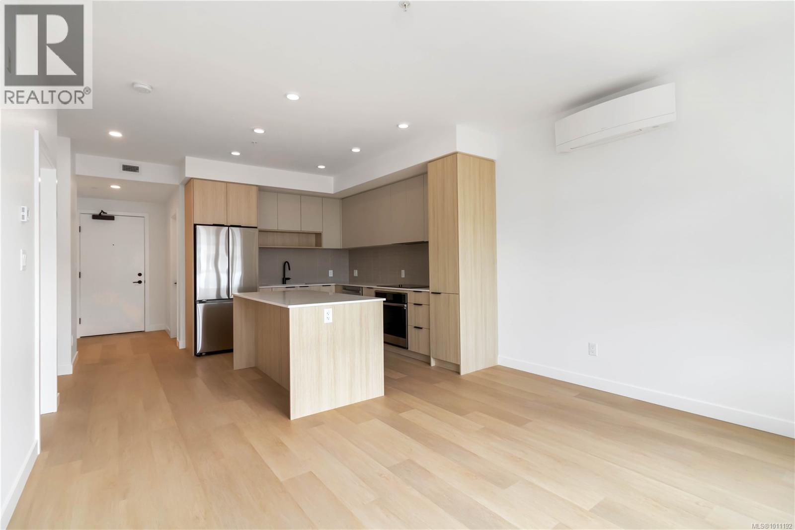 304 3564 A Ryder Hesjedal Way, Colwood, British Columbia  V9C 3A1 - Photo 16 - 1011192