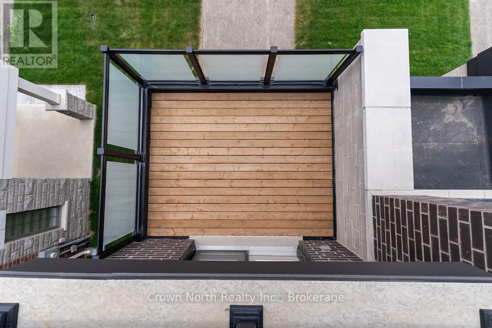 93 Rockface Trail, Caledon, Ontario  L7C 4P1 - Photo 24 - W13055818