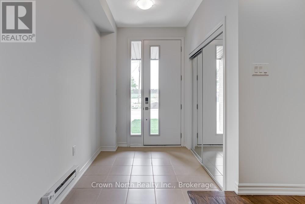 93 Rockface Trail, Caledon, Ontario  L7C 4P1 - Photo 3 - W13055818