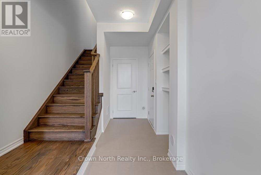 93 Rockface Trail, Caledon, Ontario  L7C 4P1 - Photo 4 - W13055818