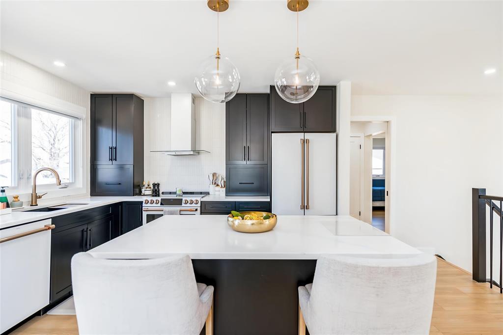 78 Ashern Road, Winnipeg, Manitoba  R2Y 1H2 - Photo 11 - 202608686