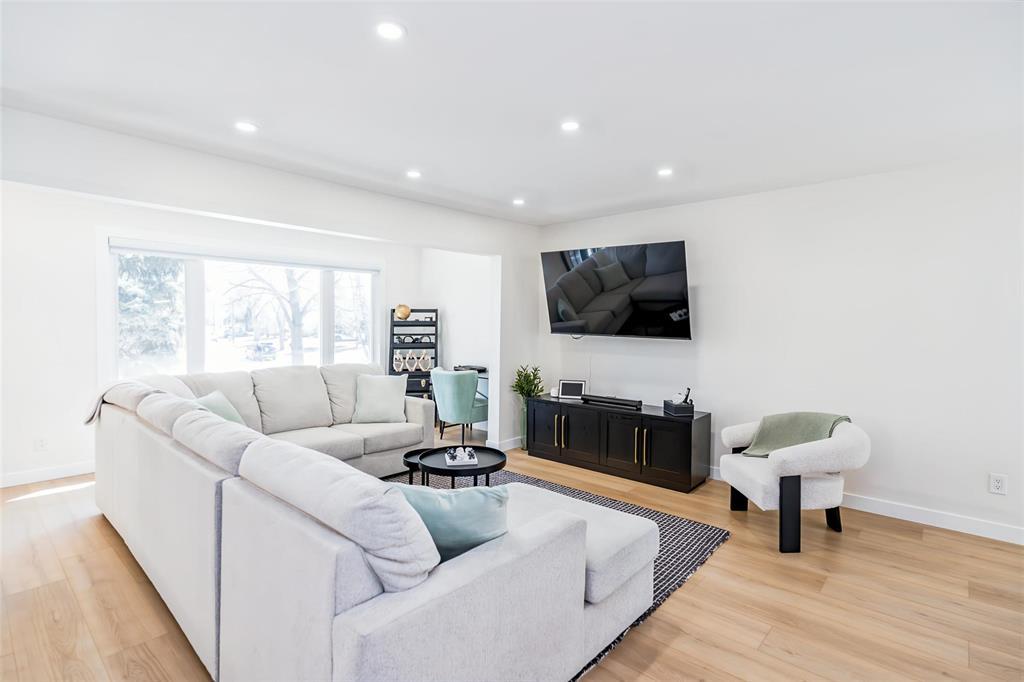 78 Ashern Road, Winnipeg, Manitoba  R2Y 1H2 - Photo 17 - 202608686