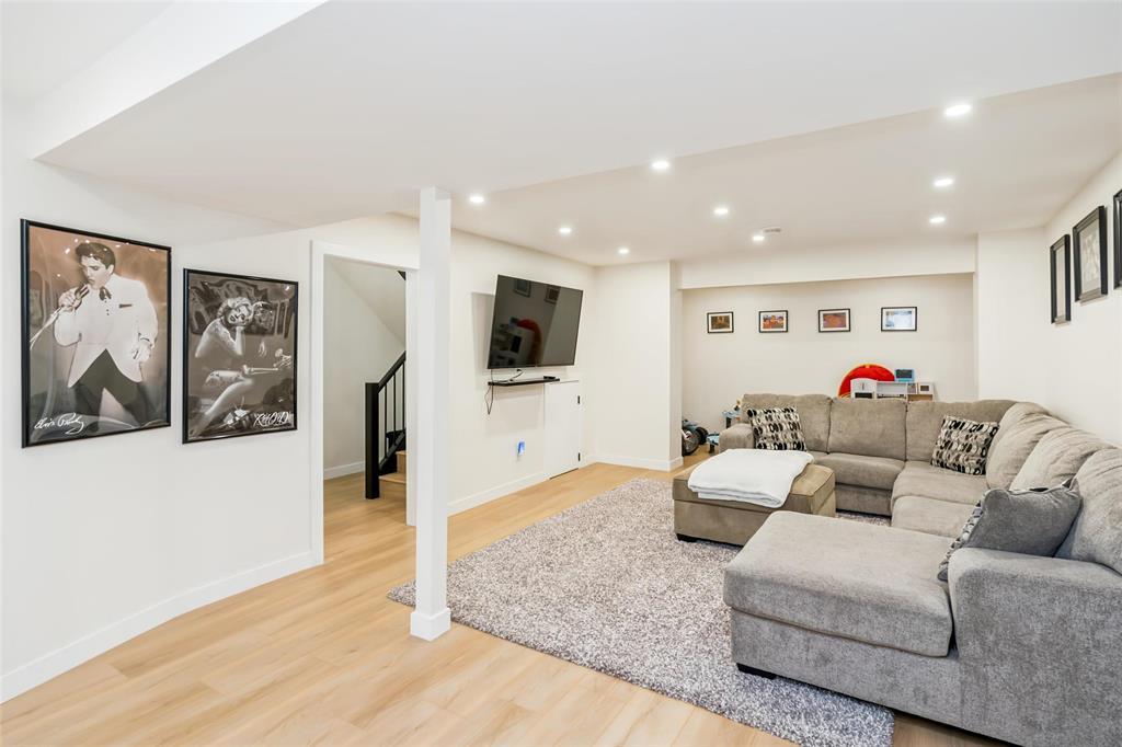 78 Ashern Road, Winnipeg, Manitoba  R2Y 1H2 - Photo 29 - 202608686