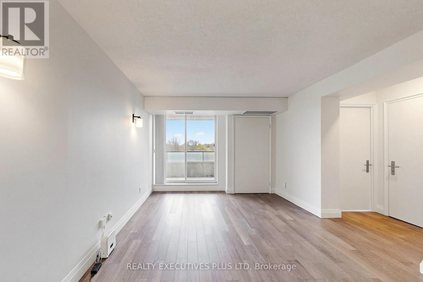 604 - 18 Hillcrest Avenue, Toronto, Ontario  M2N 6T5 - Photo 10 - C12904976