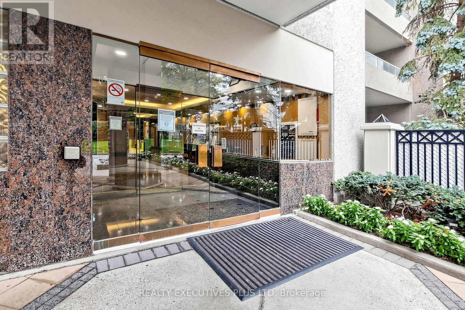 604 - 18 Hillcrest Avenue, Toronto, Ontario  M2N 6T5 - Photo 2 - C12904976