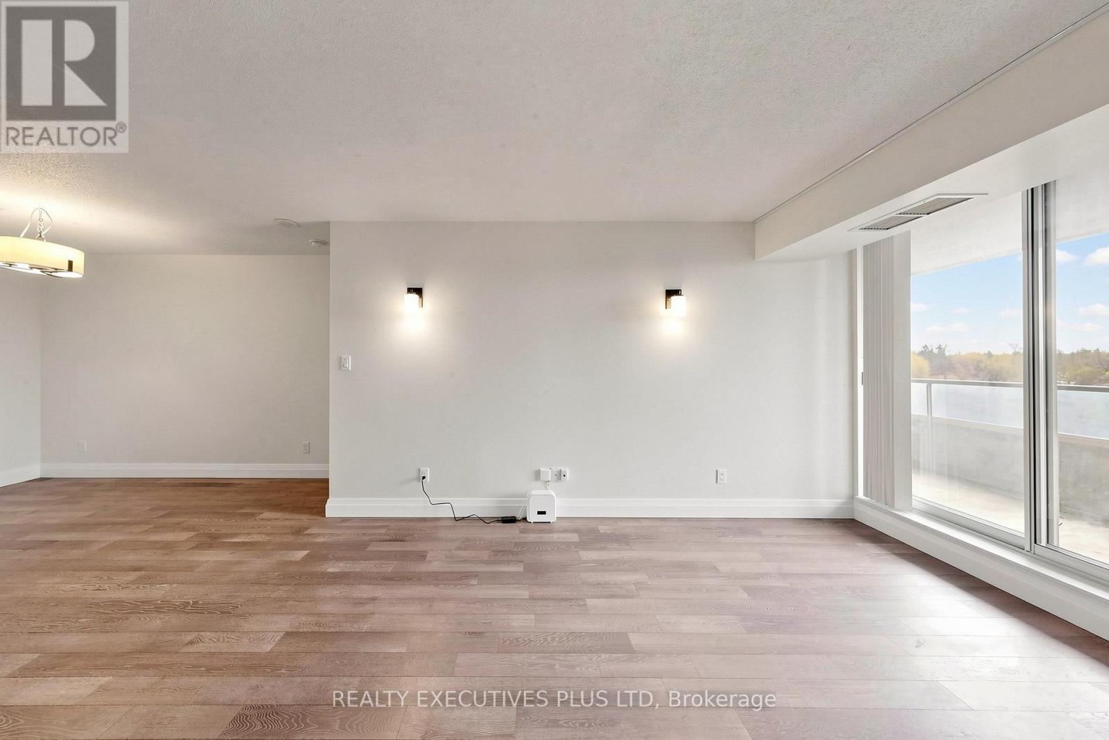 604 - 18 Hillcrest Avenue, Toronto, Ontario  M2N 6T5 - Photo 8 - C12904976