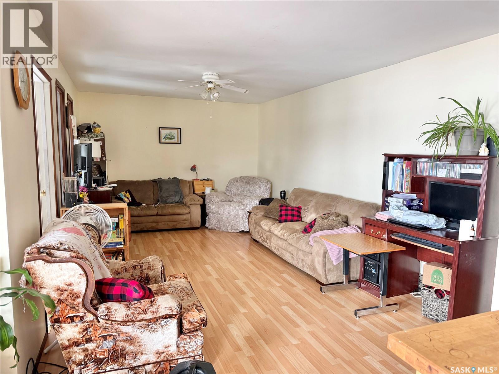 515 Duncan Drive, Leask, Saskatchewan  S0J 1M0 - Photo 12 - SK034232