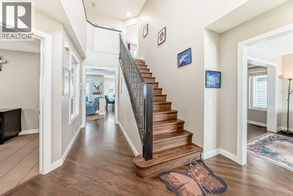 212 Sienna Park Drive Sw, Calgary, Alberta  T3H 3L5 - Photo 3 - A2298763