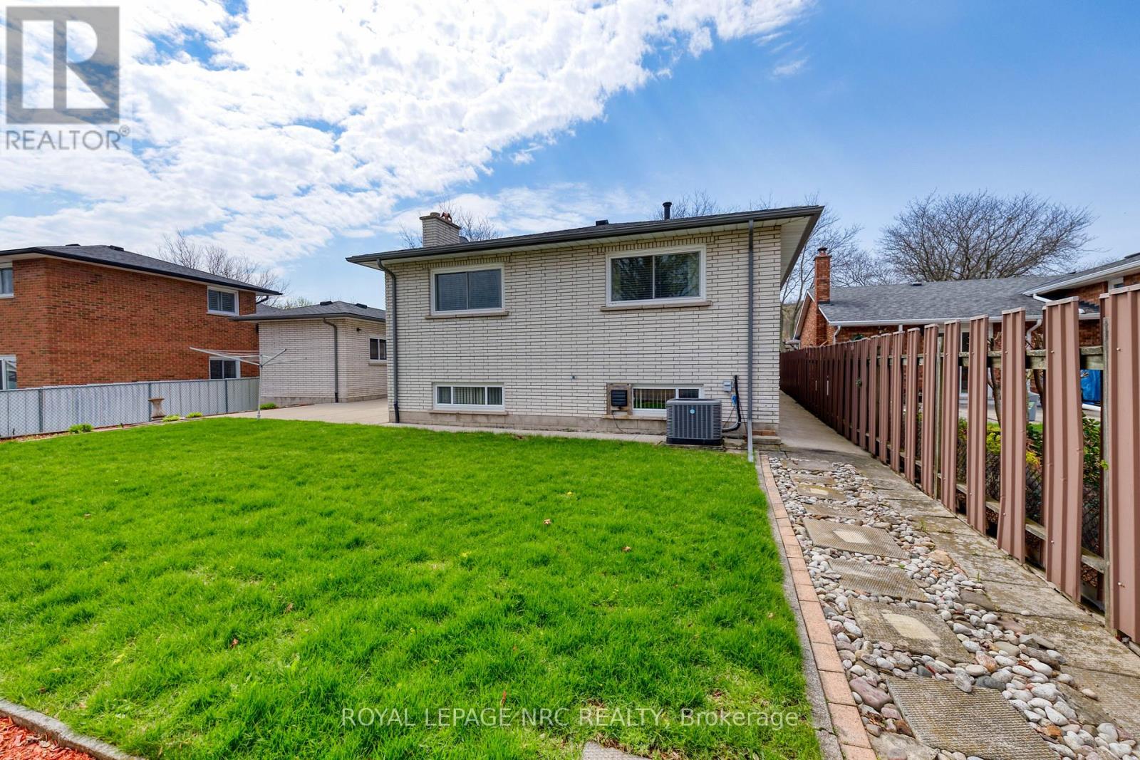 5 Royce Avenue, Hamilton, Ontario  L8G 4C9 - Photo 34 - X13054878